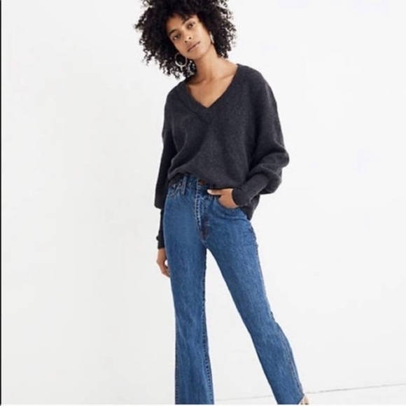 Madewell Sweaters - Madewell Dashwood V-neck Sweater in Coziest Yarn